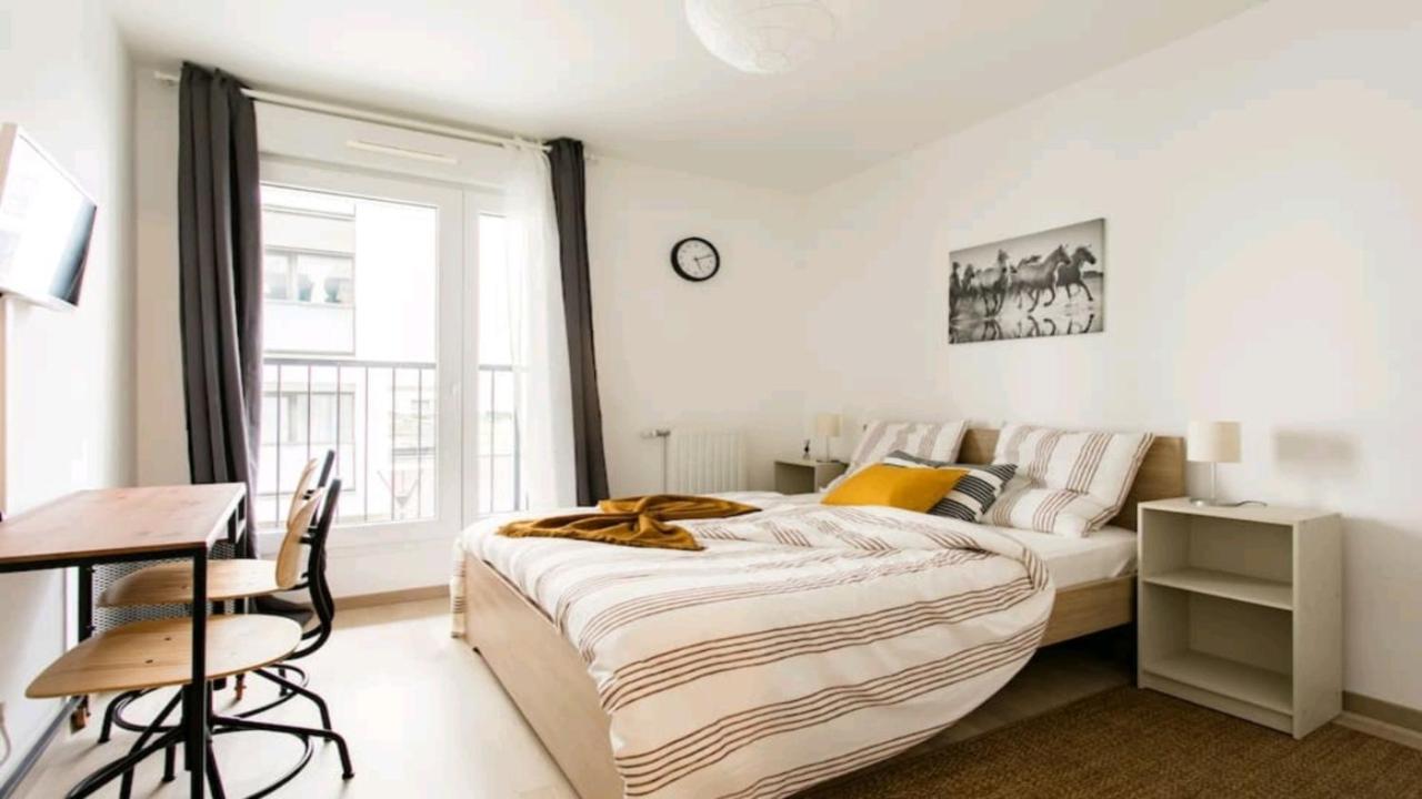 Luxury Apartment Near Paris La Defense With Secured Parking Bois-Colombes Ngoại thất bức ảnh